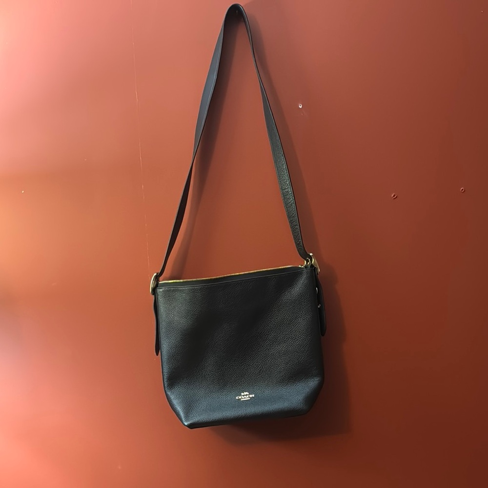 Coach Black Leather‎ Shoulder Bag with Structured Design